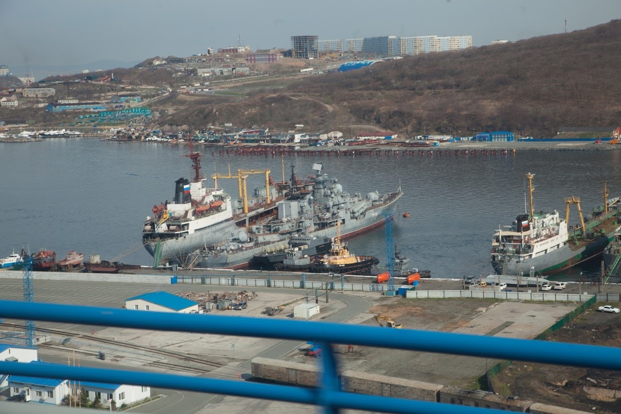 Владивосток бухта золотой рог корабли военные гражданские
