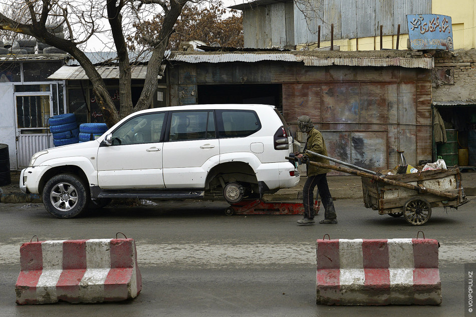 Как надуть пузырь автокредитования в США: Вы беженец, у вас нет работы ...