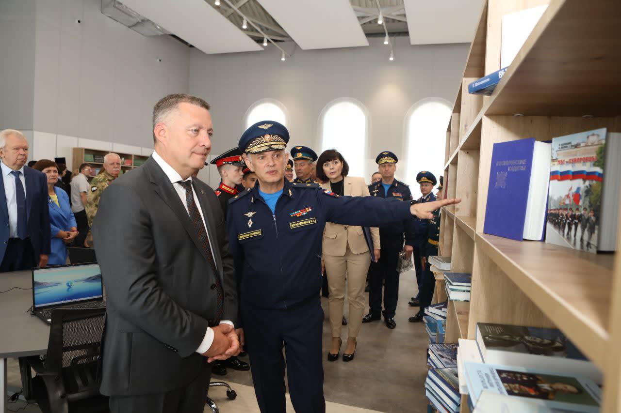 Вячеслав Чешский • Суворовское военное училище открылось в Иркутске