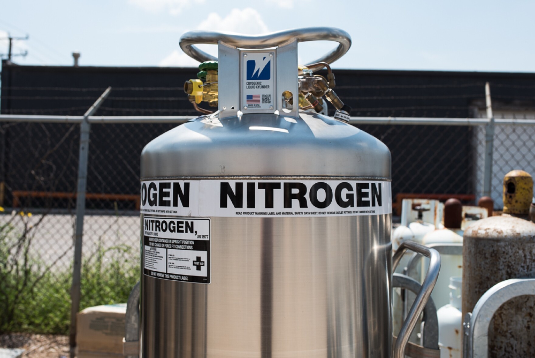 Азот газообразный жидкий. Газообразный азот. Нитроген. Liquid nitrogen. Жидкий азот.