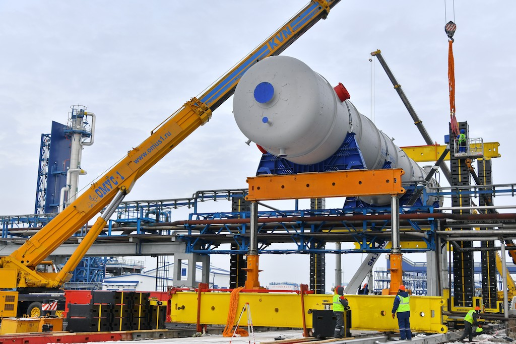 кухарка • На Омский завод смазочных материалов доставлено ...