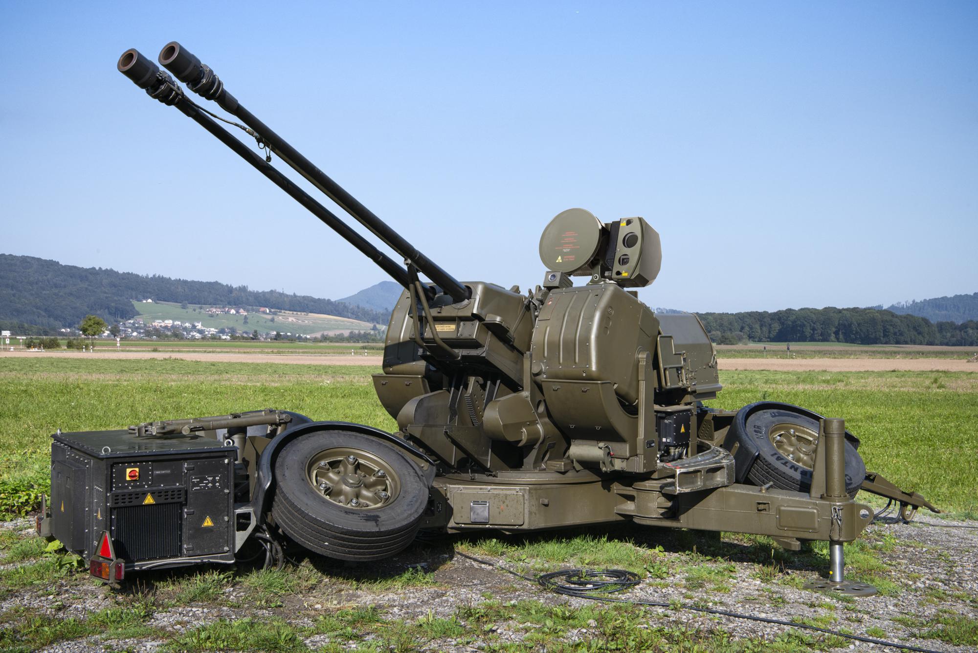 Контракт пво. Эрликон GDF-005. Немецкий оборонный концерн Rheinmetall. Военные роботы Рейнметалл. Рейнметалл ПВО.
