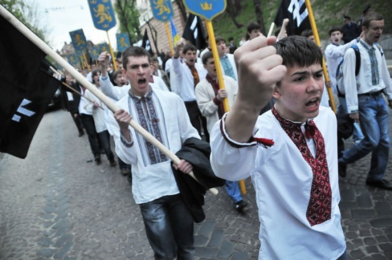 Высшая украинская. Галицийские рагули. Львовские рагули. Украинские фашисты в вышиванках.