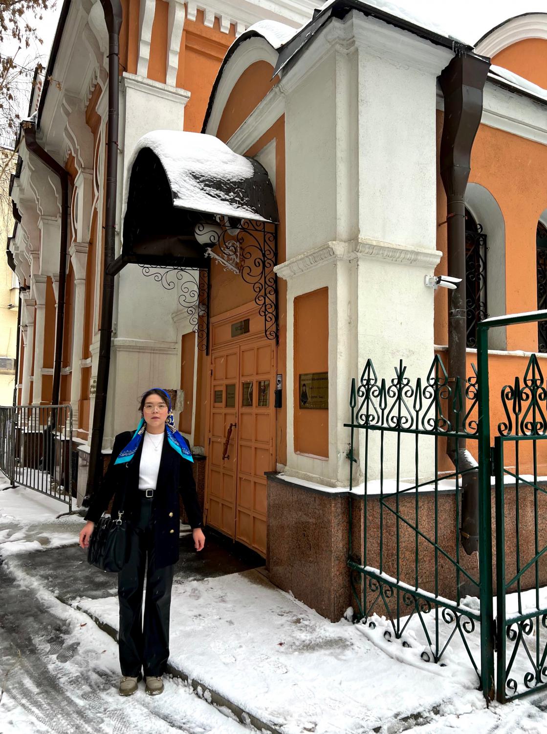 Человек не признающий религию. Человек и религия. Человек без религии. Отношение людей к религии. Терроризм презентация для детей.